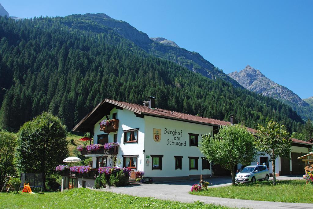 Hotel Berghof am Schwand Hinterhornbach Exterior foto